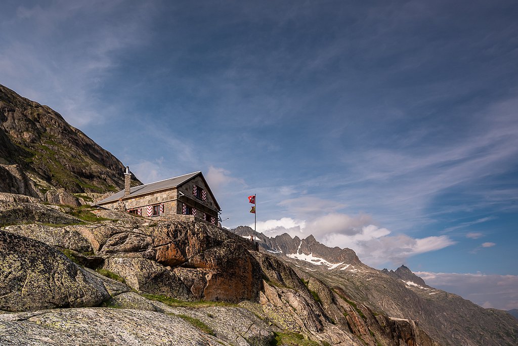 Lauteraarhütte SAC 2393 m